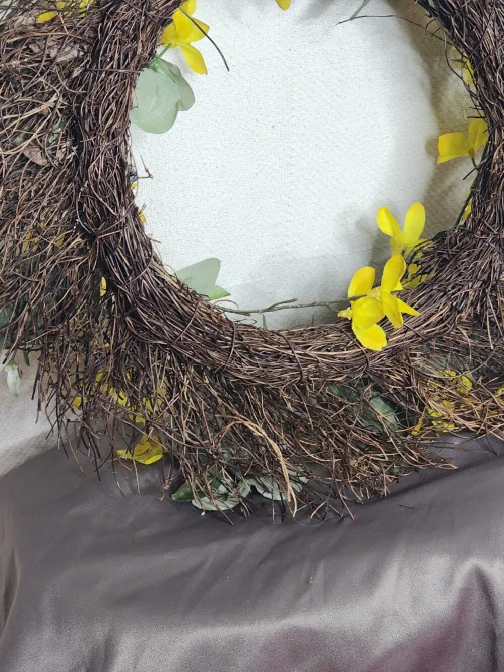 Hudson Farmhouse True Living Yellow Flower Leaf Indoor Only 18